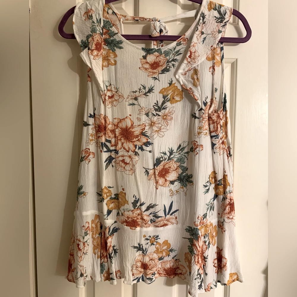 Alter’d State - Sleeveless Tie Back Floral Top